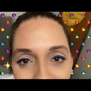 Meet your Posher, Cynthia